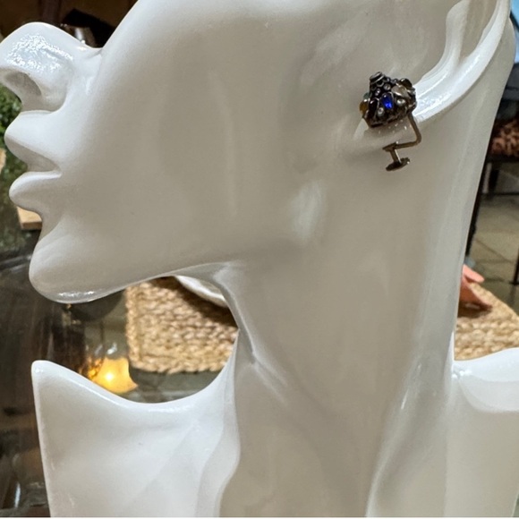 Vintage 14k Gold Harem Princess Clip on Earrings w/ Natural/Real Gemstones - Picture 5 of 6